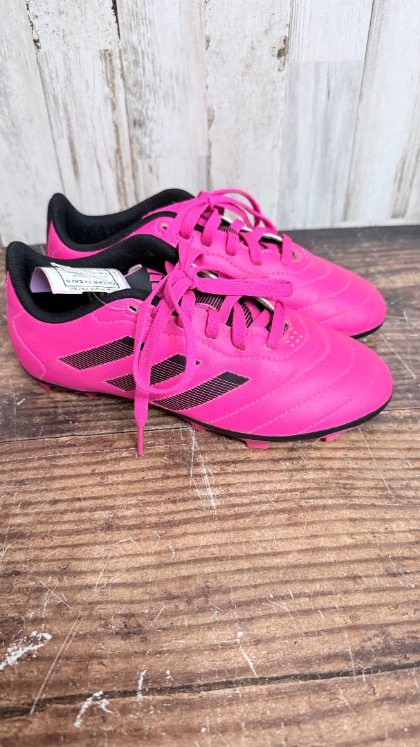 PINK ADIDAS SOCCER CLEATS, SHOES Y1.5