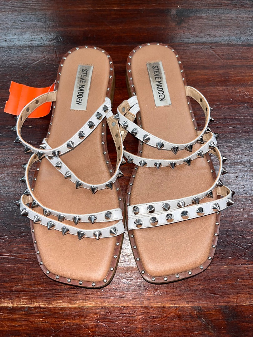 WHITE/SILVER STEVE MADDEN STUDDED SANDALS, SHOES A7