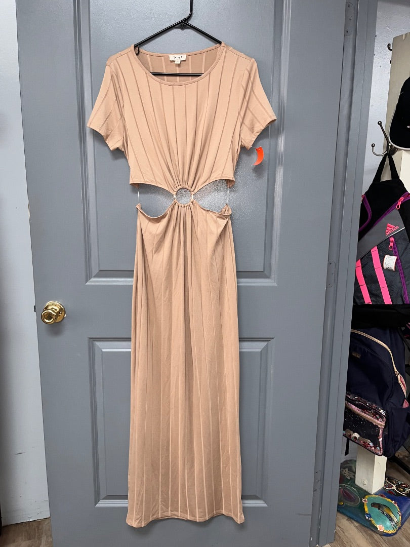 TAN LOVE J CUT OUT RIBBED MAXI, LADIES XL