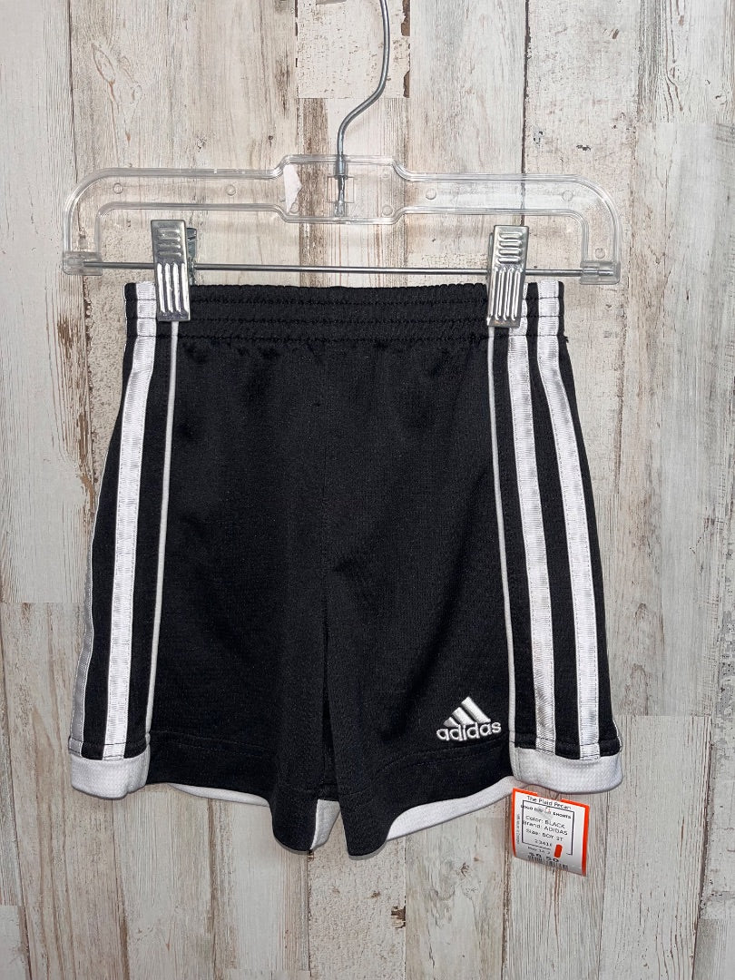 BLACK ADIDAS LOGO DRY FIT SHORTS, BOY 2T