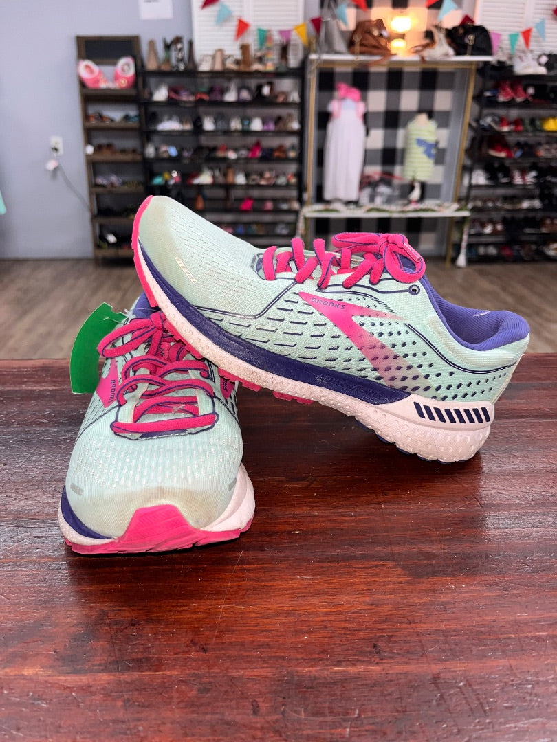 MINT/PINK BROOKS ADRENALINE 21 SNEAKERS, SHOES A5.5