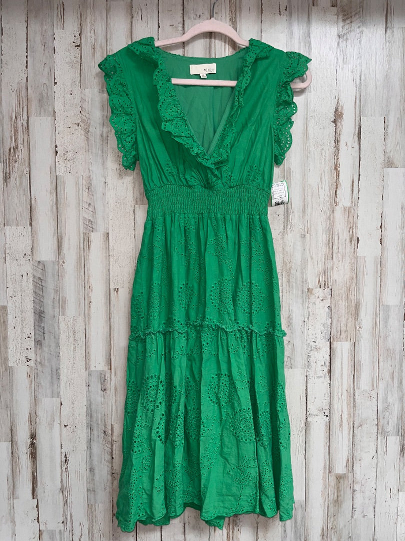 KELLY PINCH EYELIT TIER DRESS, LADIES M