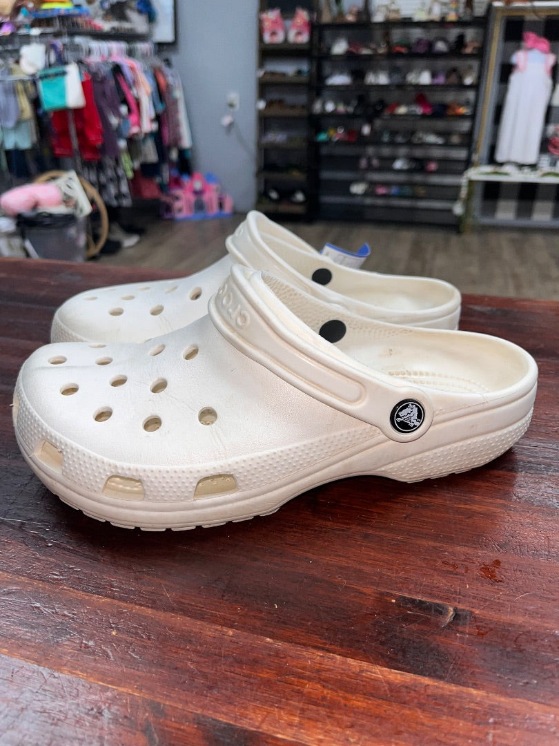 WHITE CROCS RUBBER SHOES, SHOES A9