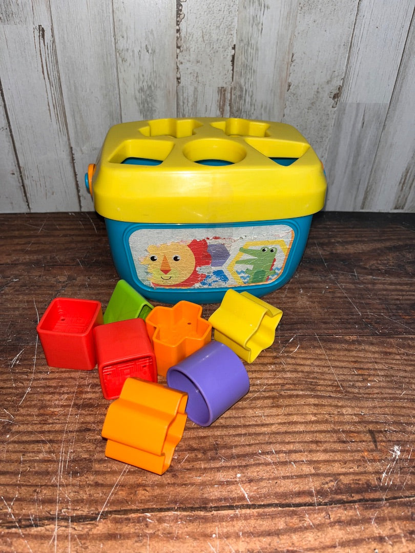 MULTI FISHER PRICE SHAPE SORTER, TOYS