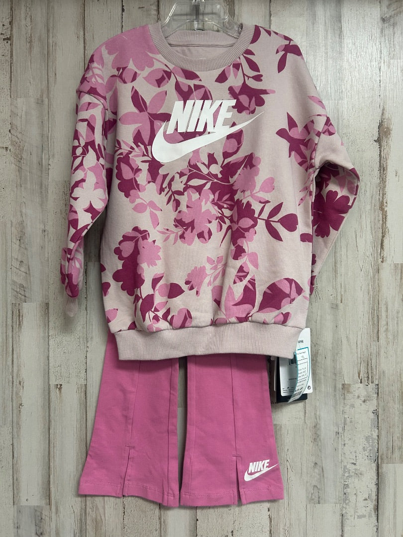 PLUM NIKE FLORAL SWEATSHIRT AND FLARE SET, GIRL 4T
