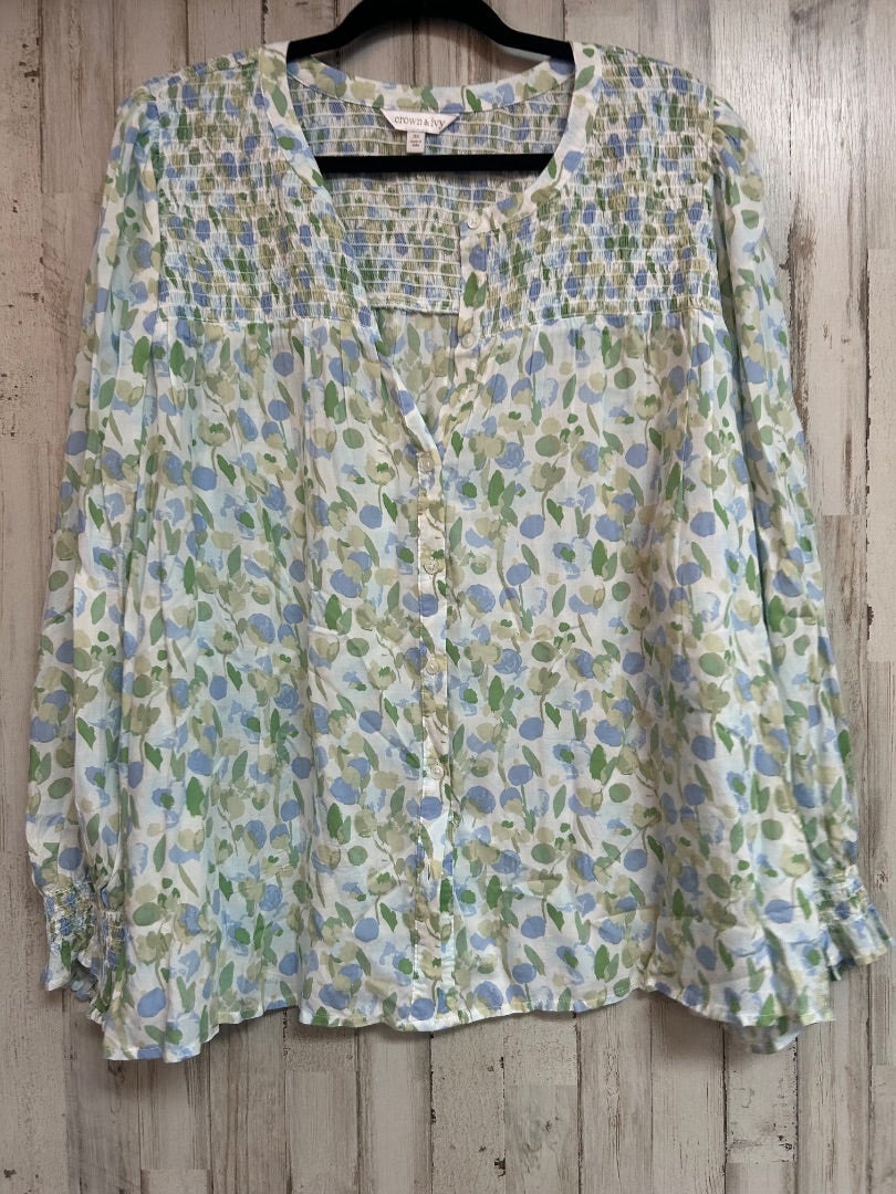 WHITE/GREEN CROWN & IVY PRINTED BUTTON TOP, LADIES 3X