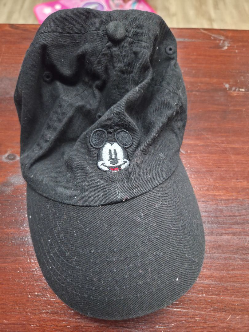 black  mickey cap