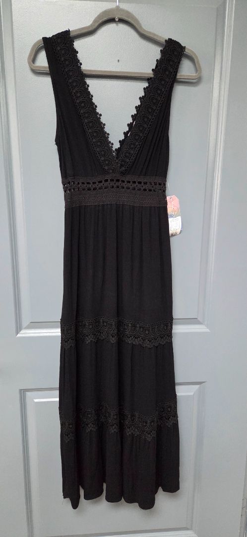 Black Justify NEW Lace long dress, Ladies M