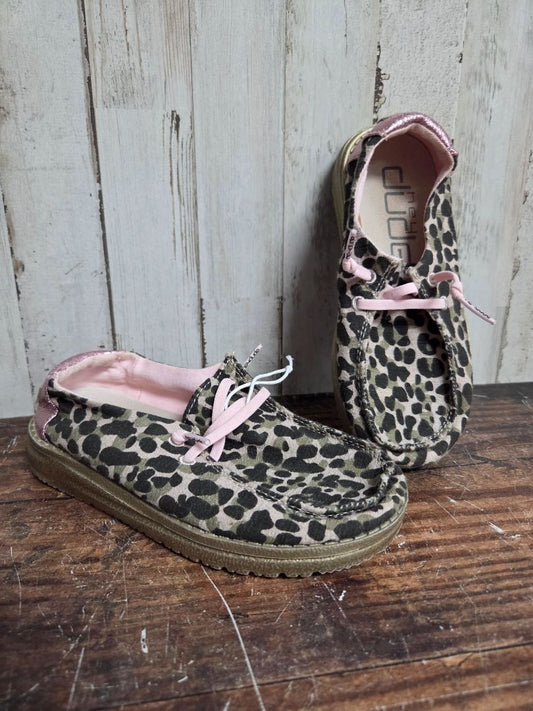 PINK/BROWN HEY DUDE CHEETAH SLIP ONS, SHOES 11