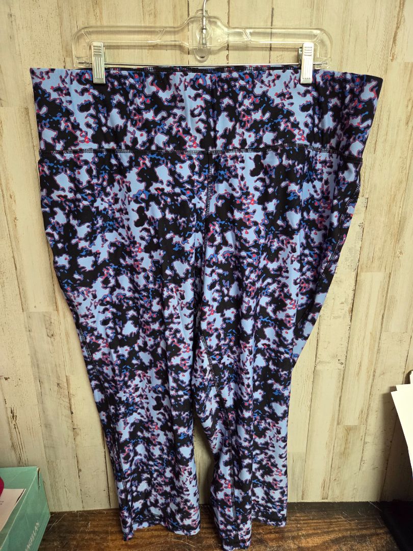 BLUE LIVI SZ22/24 PATTERN CROP LEGGINGS, LADIES 3X