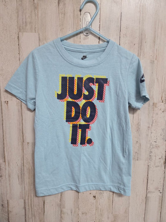 BLUE NIKE JUST DO IT TEE, BOY 4/5