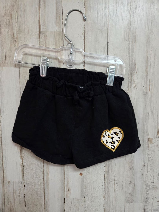 black pink velvet heart shorts, girl 4