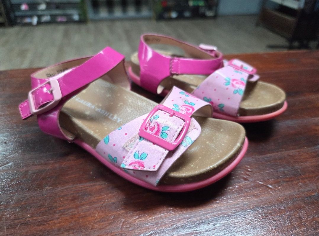 pink lauren ashley rose sandals, shoes 9