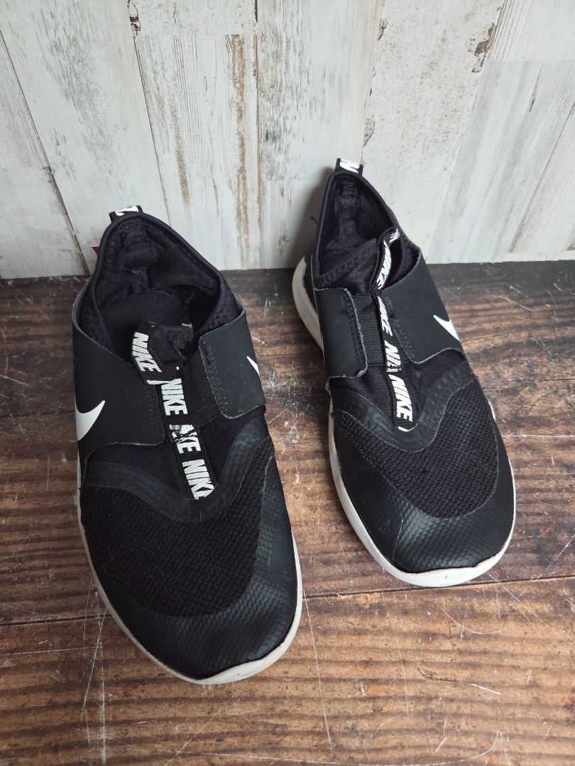 BLACK NIKE SNEAKERS, SHOES Y1