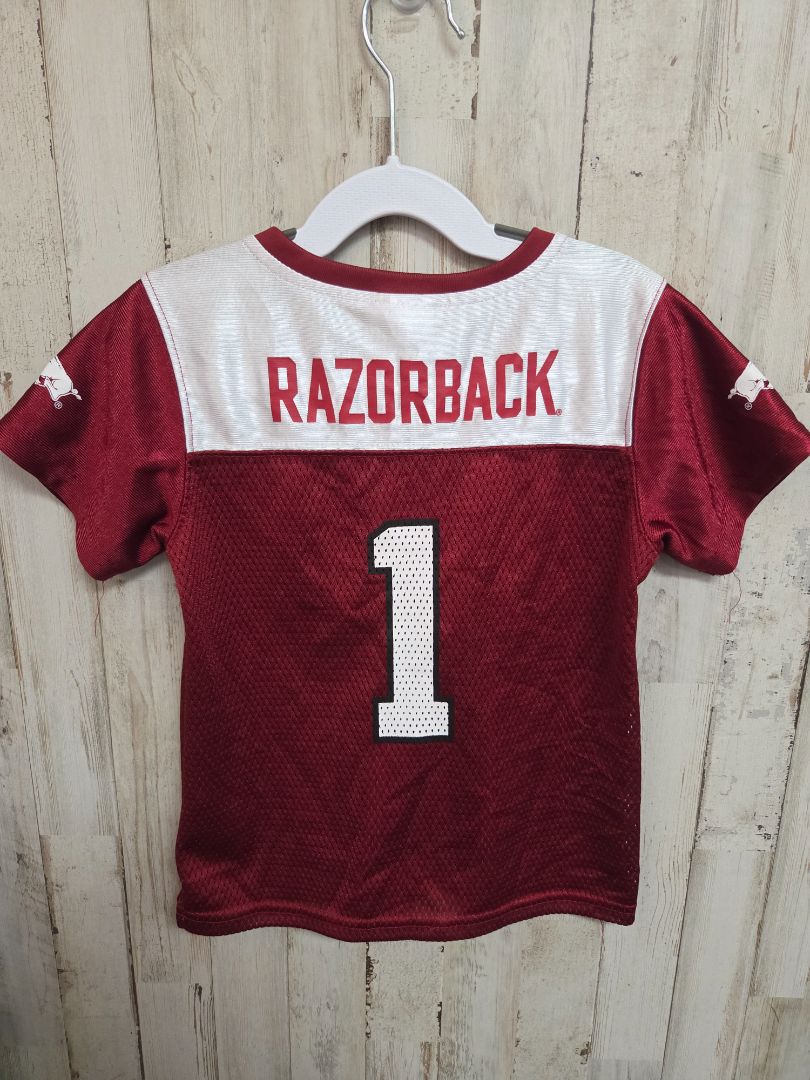 MAROON RIVALRY THREADS ARKANSAS JERSEY, BOY 4T