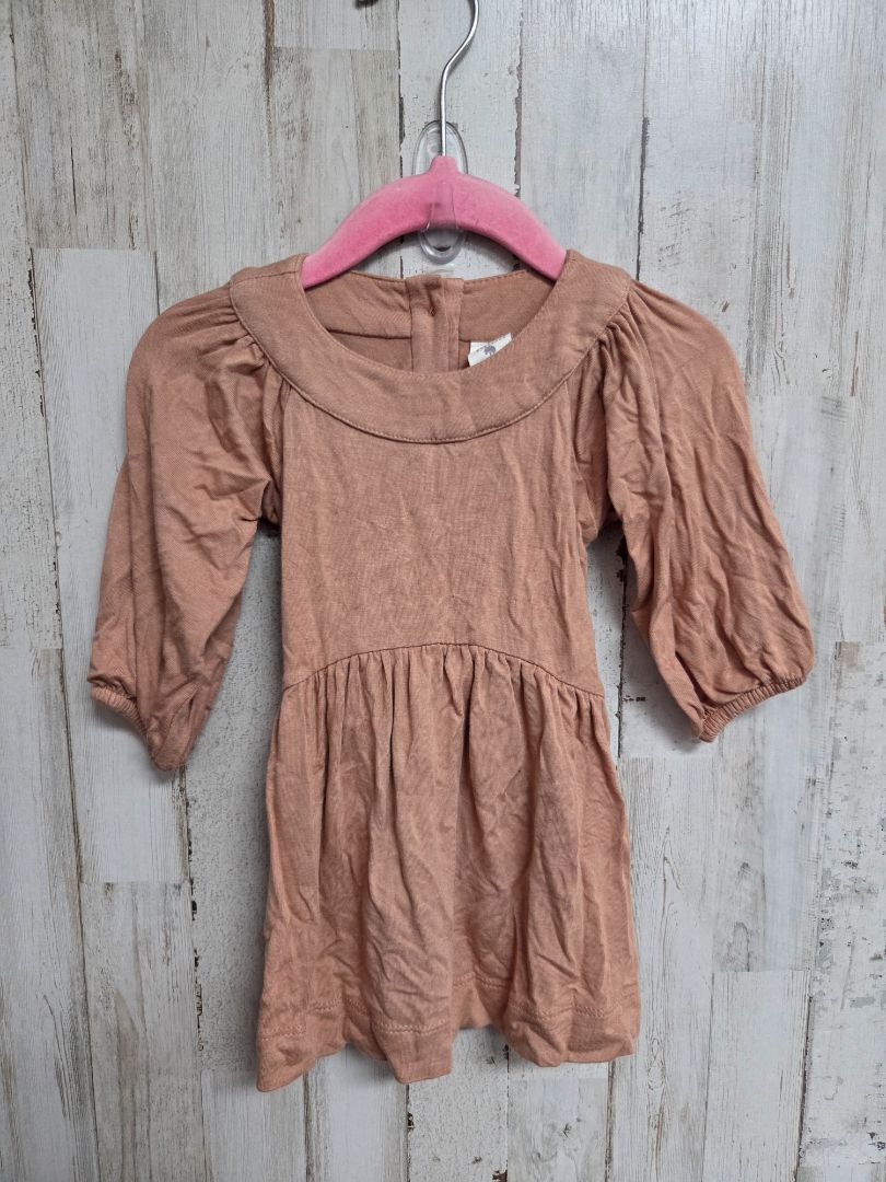 TAN KATE QUINN BUTTON BACK DRESS, GIRL 3-6M