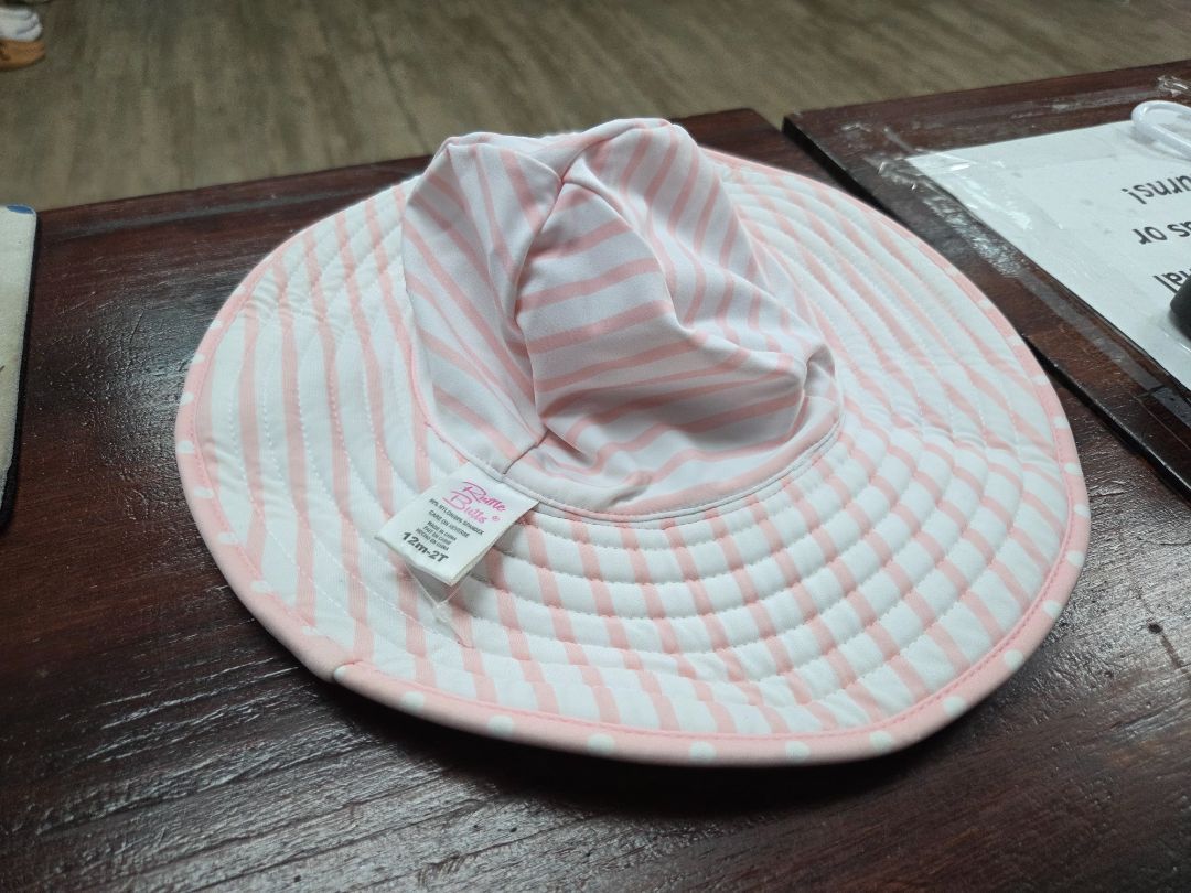 PINK RUFFLE BUTTS REVERSABLE SUNHAT, GIRL 12M-2T