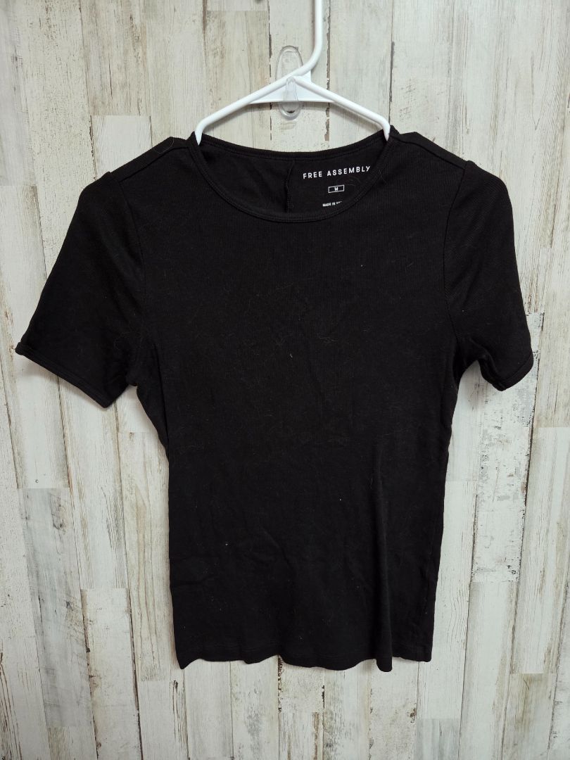 BLACK FREE ASSEMBLY RIBBED TEE, LADIES M