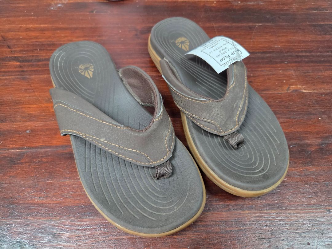 BROWN  FLIP FLOP, SHOES Y2