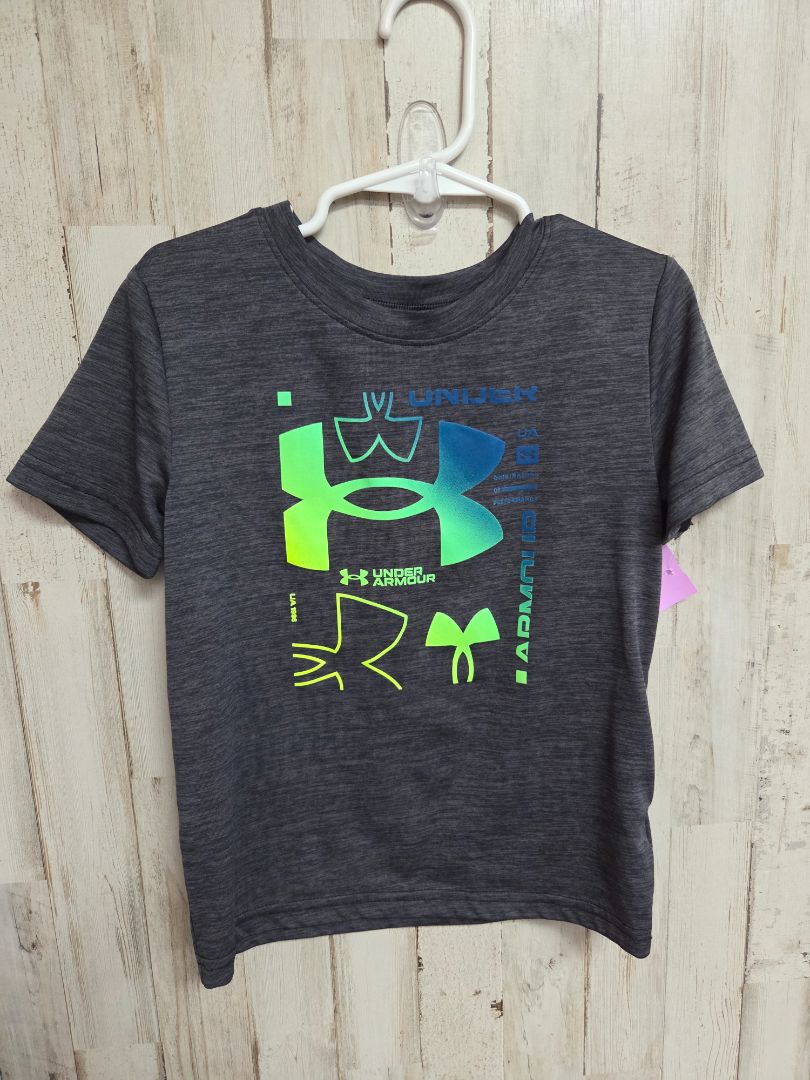 GREY UNDER ARMOUR LOGO TEE, BOYS 4