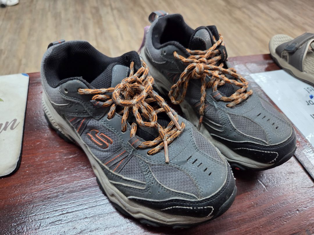 GREY SKETCHERS SNEAKERS, SHOES Y6.5