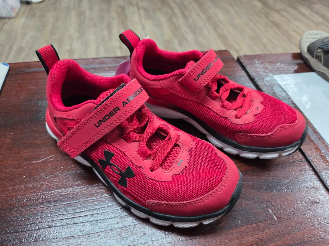 RED UNDER ARMOUR VELCRO SNEAKERS, SHOES 13