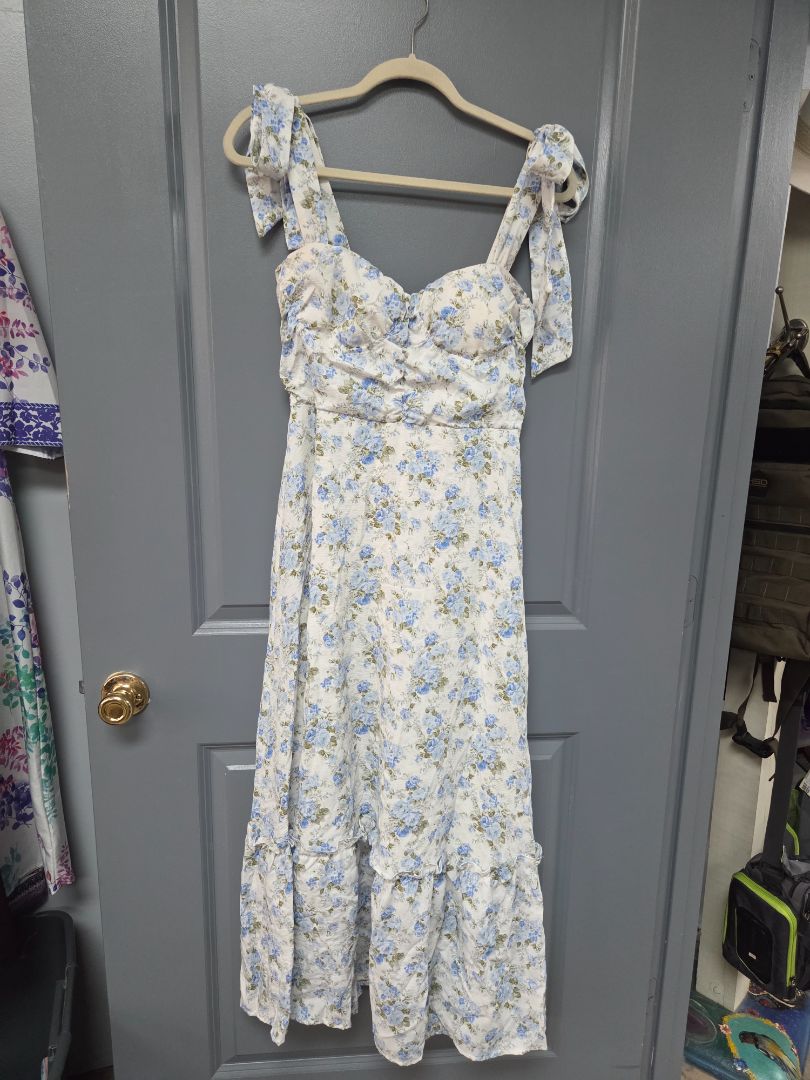 white/blue blu pepper floral dress, LADIES M