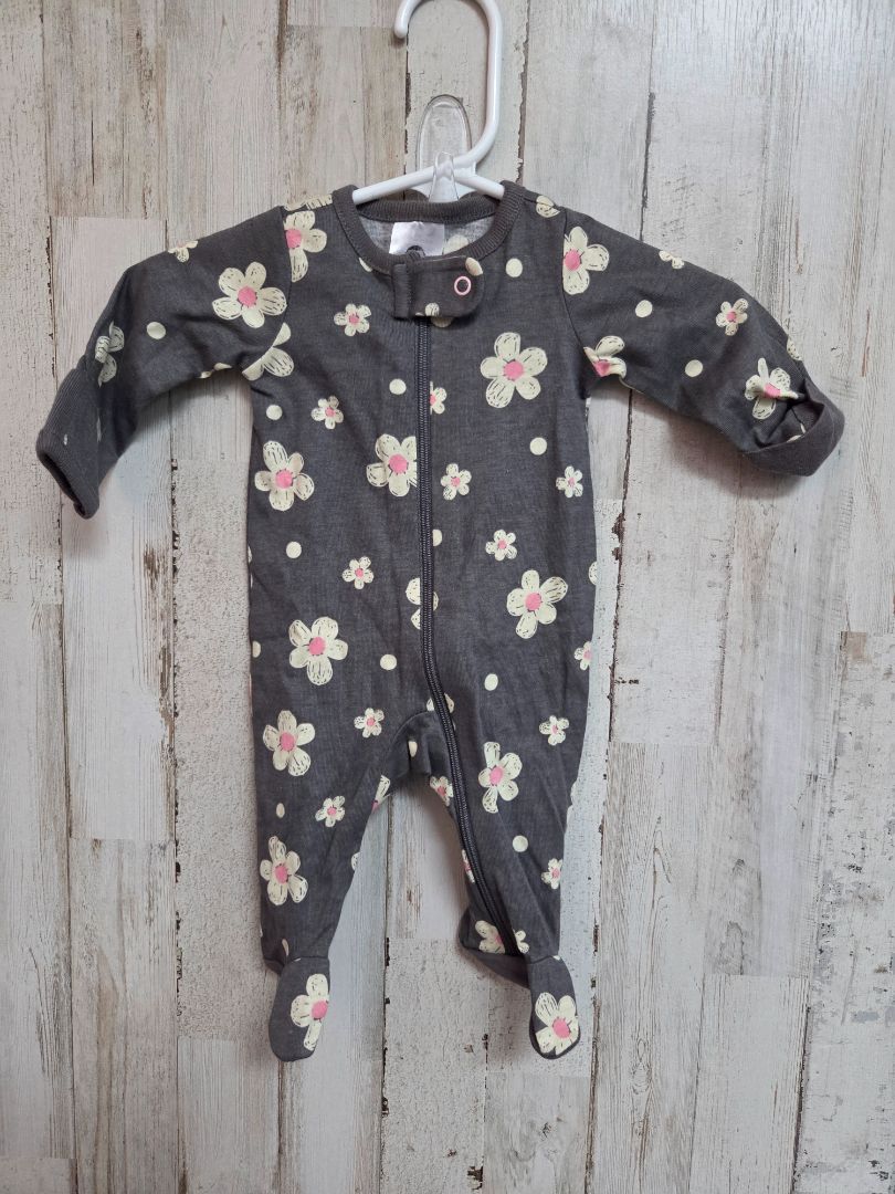 GREY GERBER FLOWER SLEEPER, GIRL PREEMIE