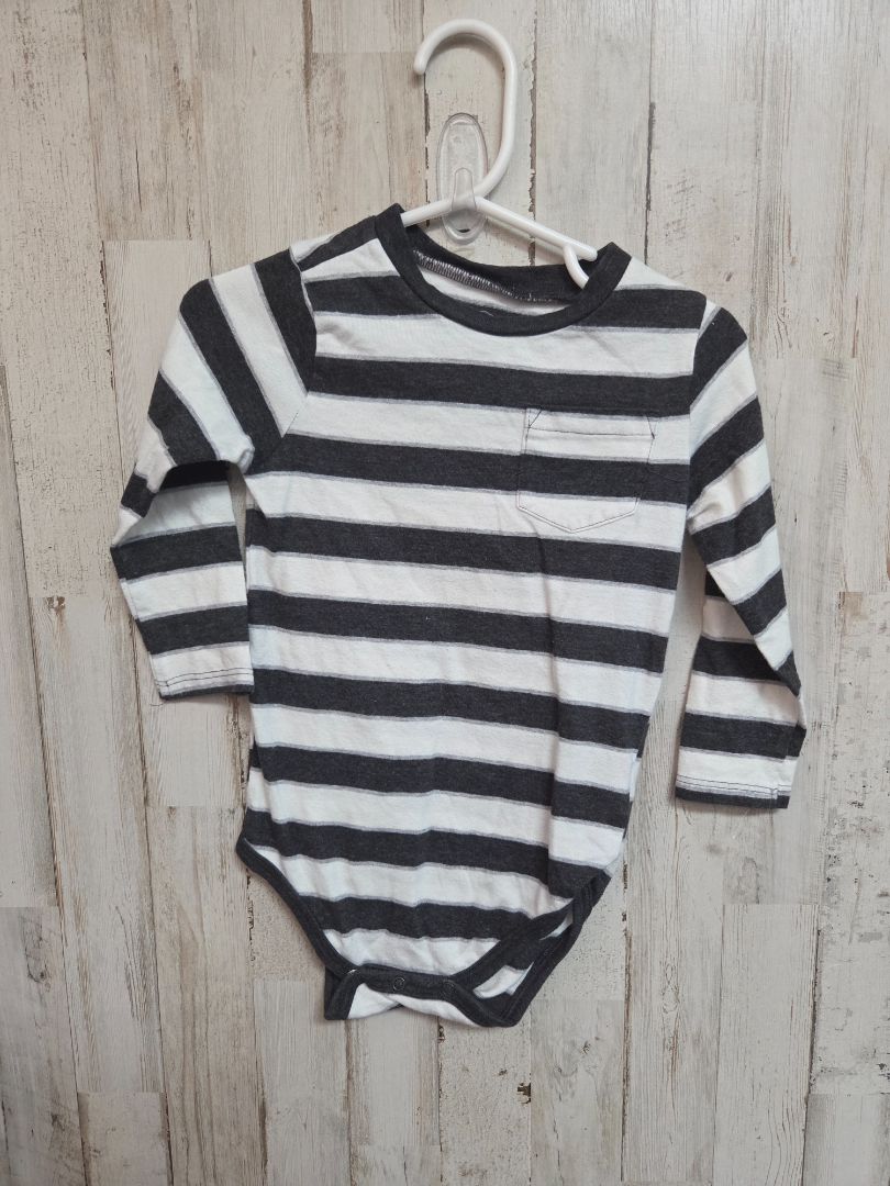 BLACK WHITE OKIE DOKIE STRIPED ONESIE, BOY 18M