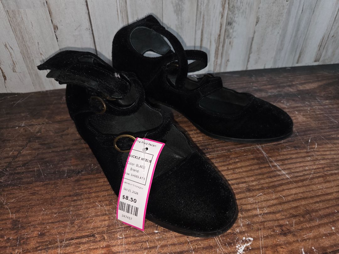 BLACK  BUCKLE HEELS, SHOES A7.5