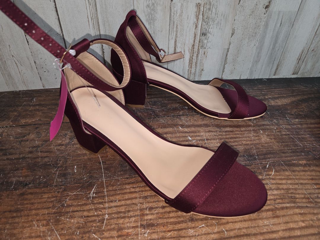 MAROON  HEELS, SHOES A8.5