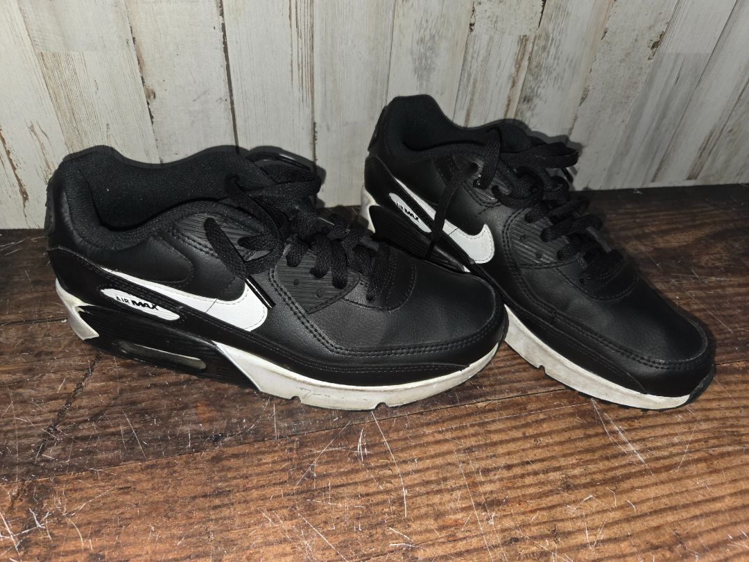 BLACK NIKE SNEAKERS, SHOES Y7