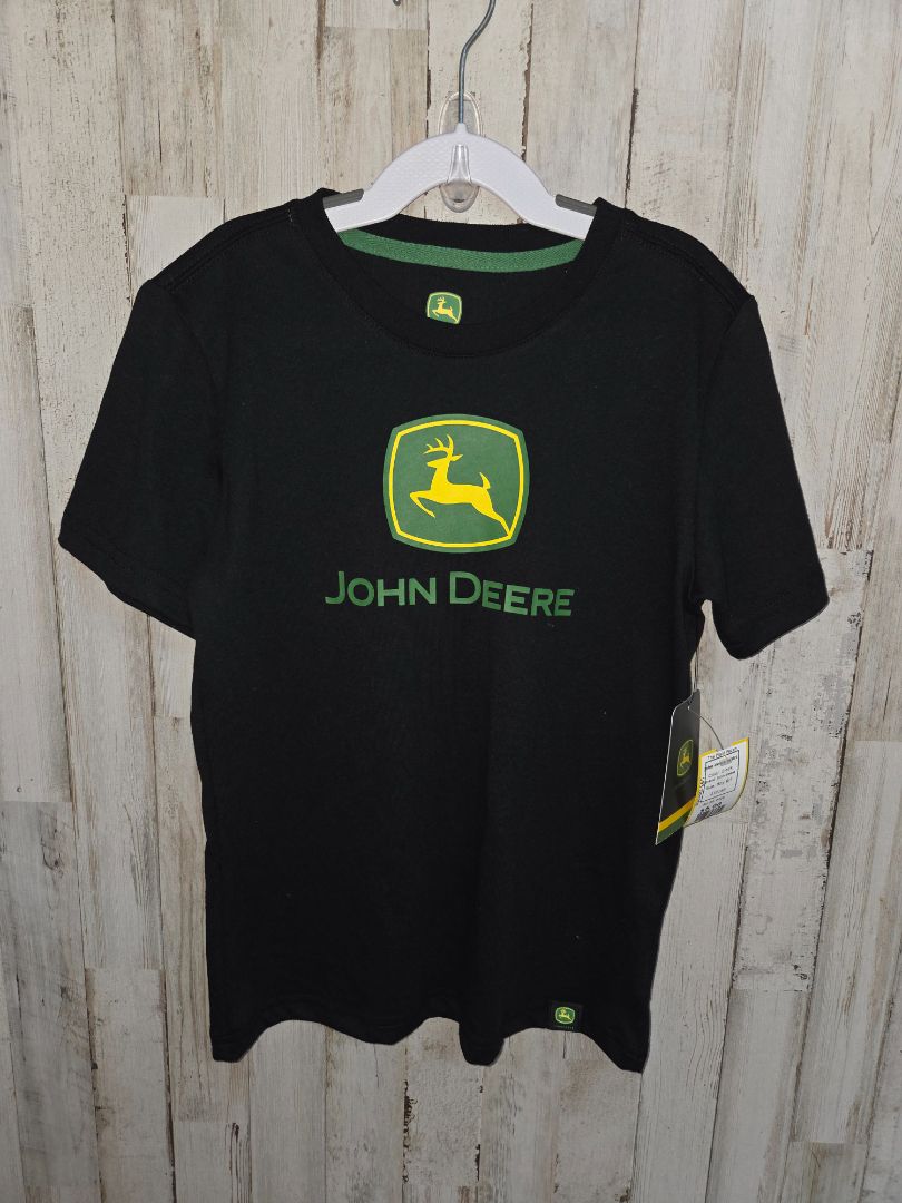 Black John deere John deere tshirt, Boy 6/7