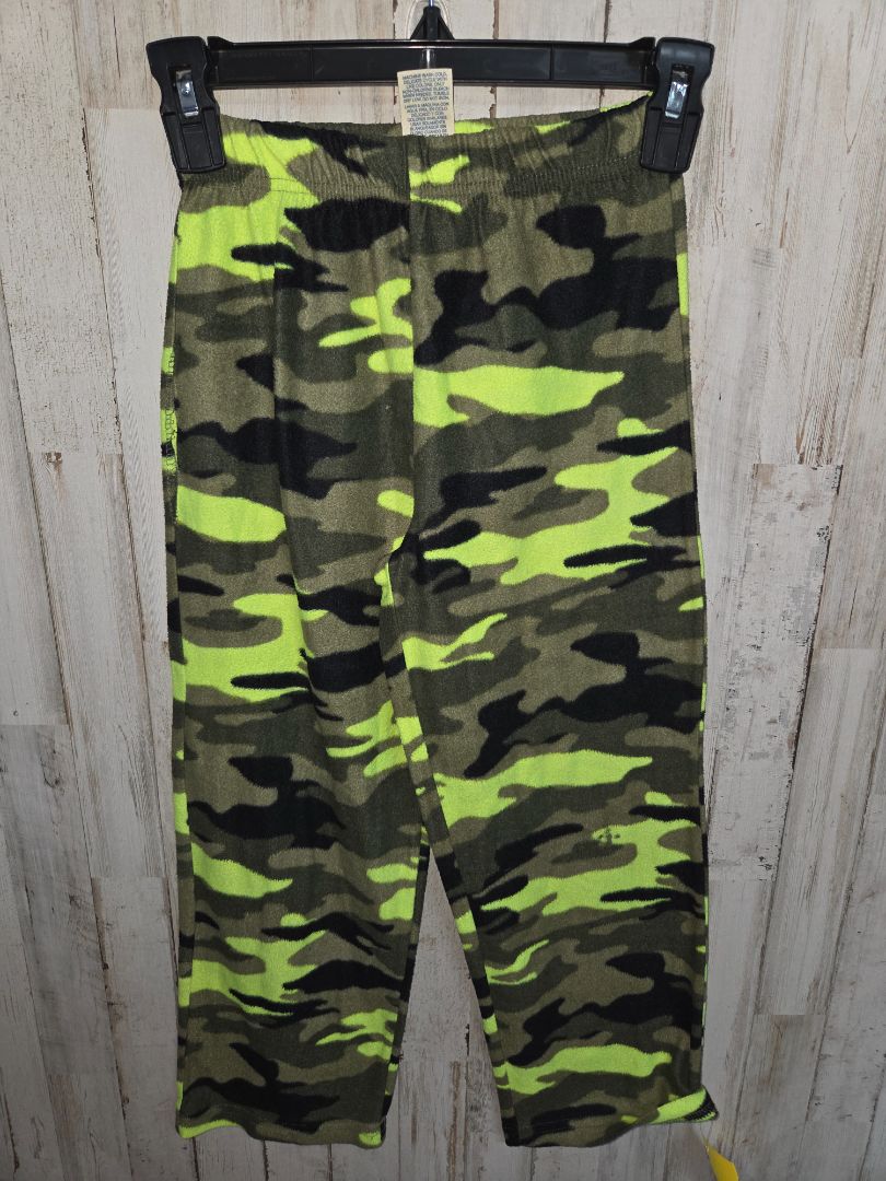 Green Faded glory Camo fleece pajama pants, Boy 8
