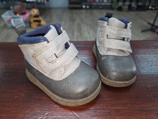 grey carters velcro boots, shoes 3 *some scuffing at toes*