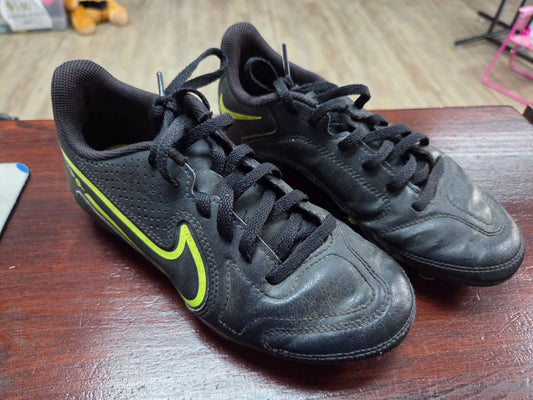 black/lime nike tempo logo cleats, shoes y2
