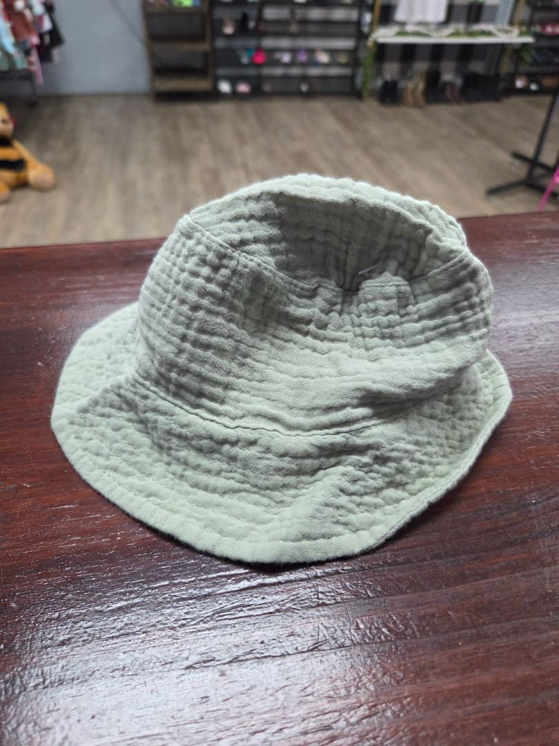 olive little me muslin hat, 6-9m