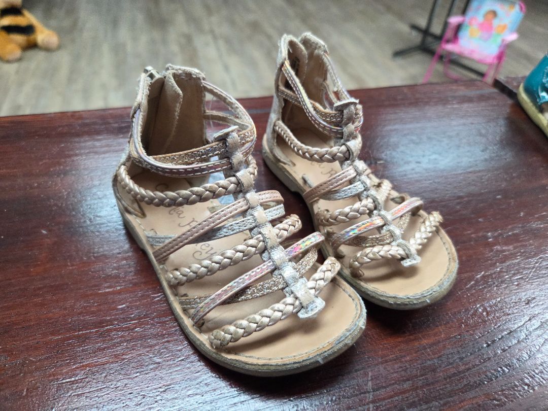 gold cynthia rowley gladiator sandals, shoes 8