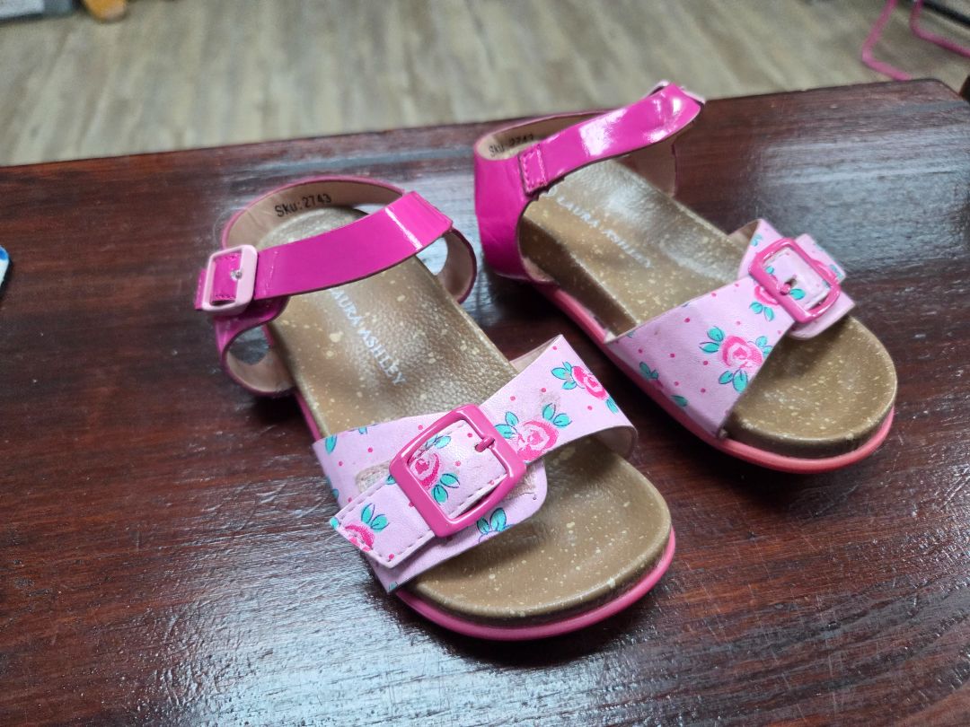 pink laura ashley rose sandals, shoes 9