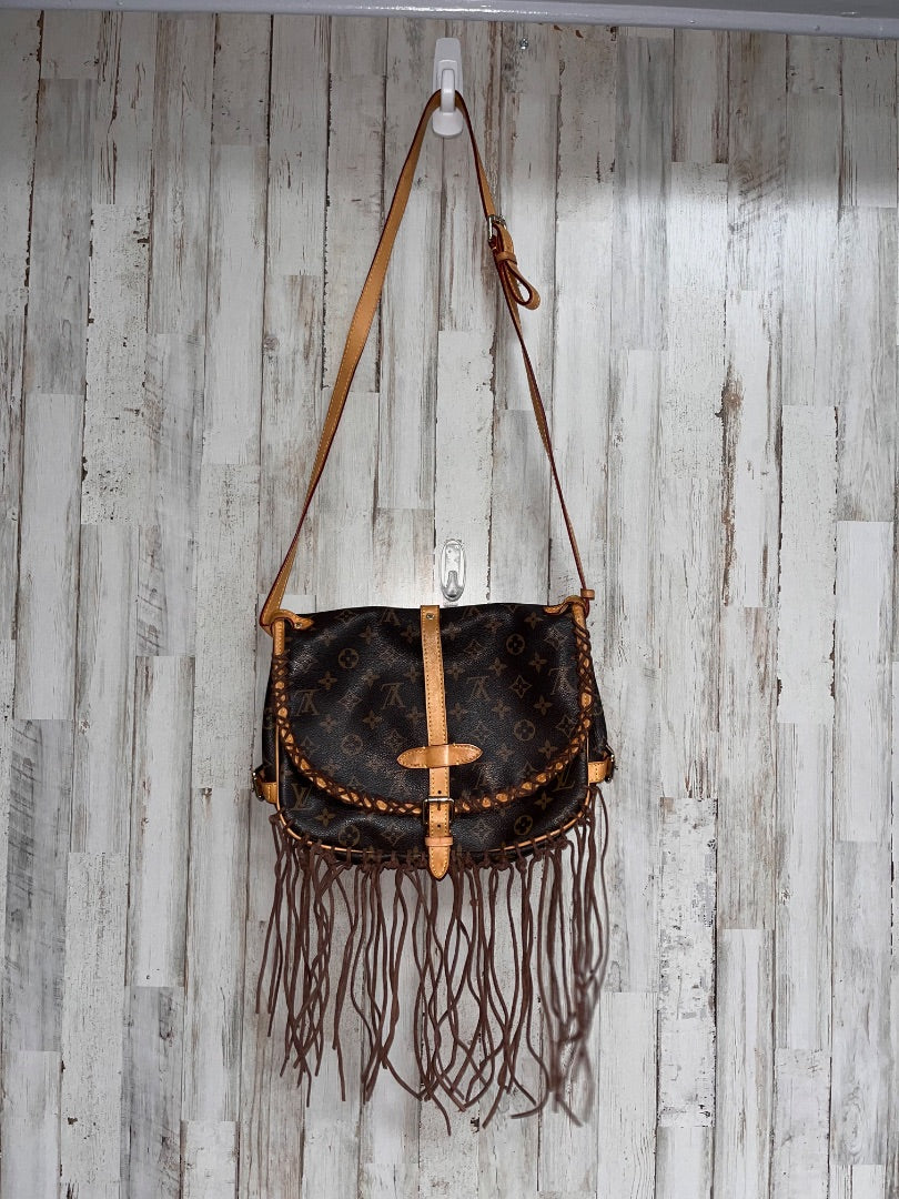 BROWN INSPIRED TASSLE TRIM MESSENGER CROSSBODY