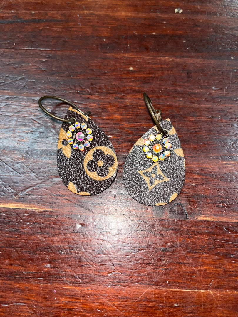 BROWN  LEATHER/CHARM DANGLE EARRINGS