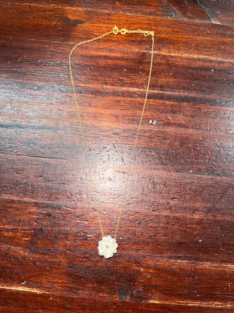 PEARL  SNOWBALL NECKLACE