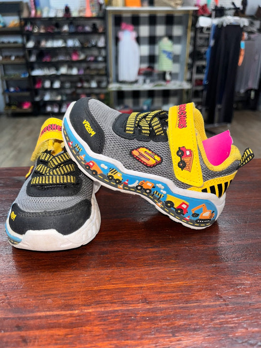 GREY/YELLOW SKECHERS CONSTRUCTION VEHICLE VELCRO SNEAKERS, SHOES 6