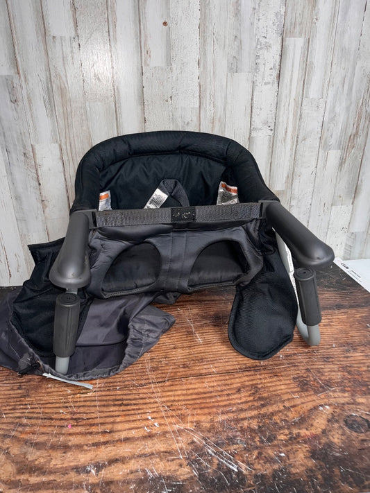 GREY INGLESINA OVER THE TABLE HIGH CHAIR
