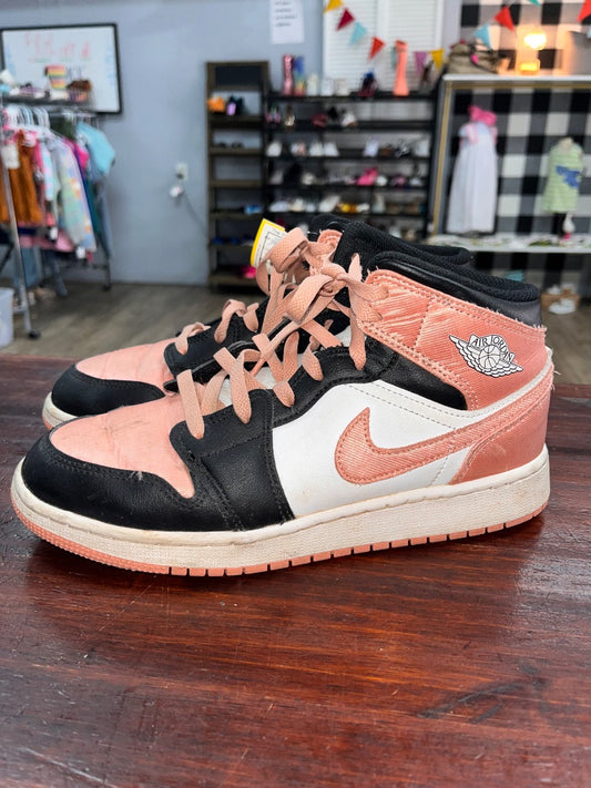 PEACH/BLACK/WHITE NIKE AIR JORDAN HIGH TOPS, SHOES Y6.5