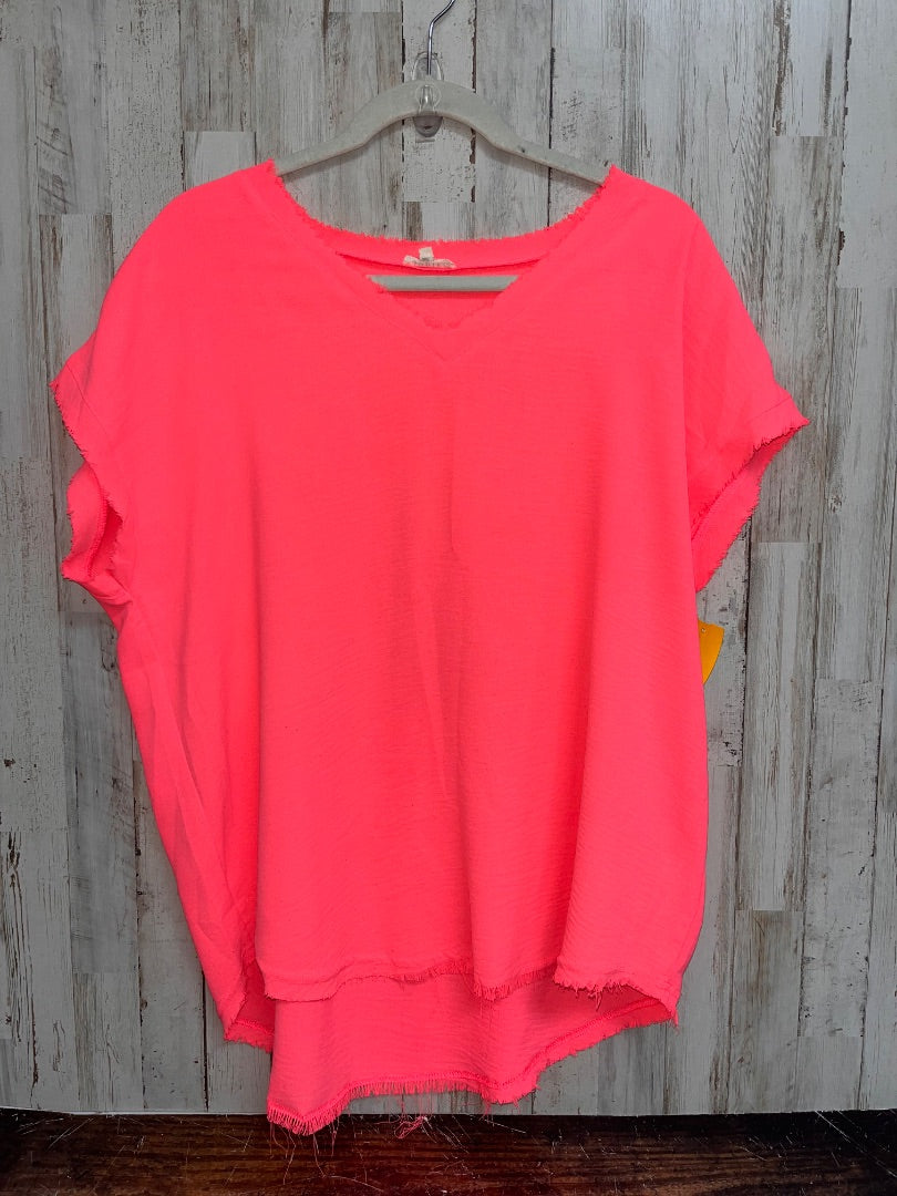 BRIGHT CORAL JODIFL RAW EDGE V NECK TOP, LADIES M