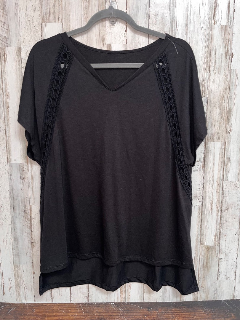 BLACK  CUT OUT STRIP V NECK TEE, LADIES M