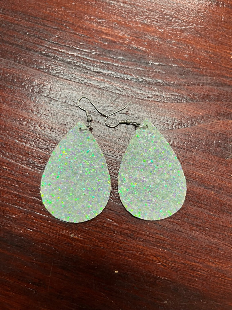 MINT  GLITTER TEARDROP LEATHER EARRINGS