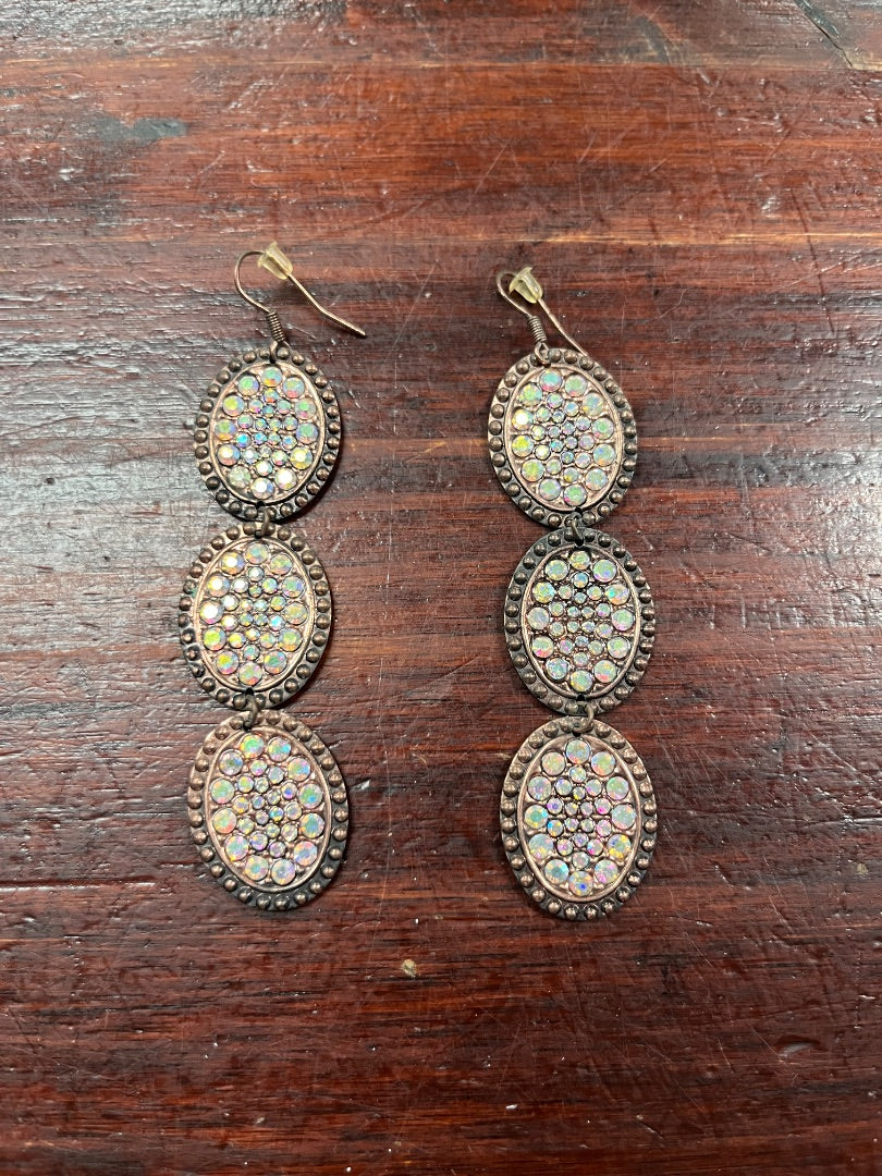 GOLD/IRREDESCENT  TRI-DROP RHINESTONE EARRINGS