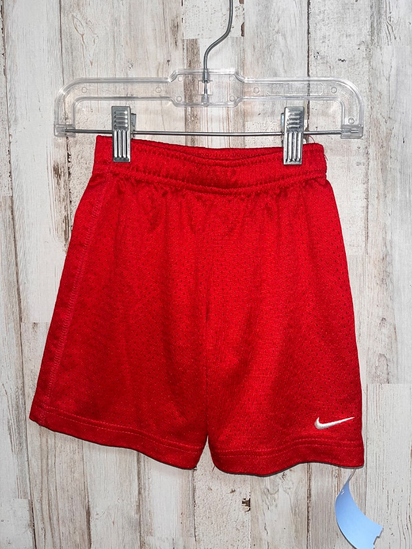 RED NIKE MESH SHORTS, BOY 3T